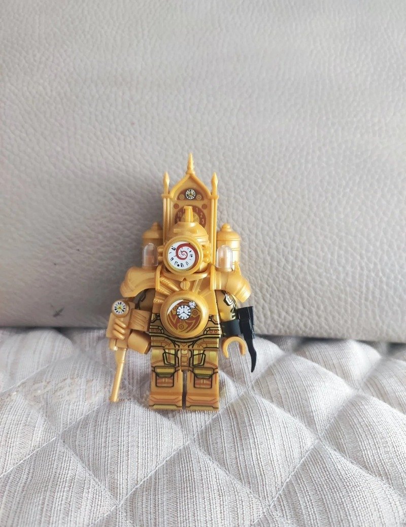 Chiến binh titan mang phong cách đồng hồ độc đáo và bí ẩn