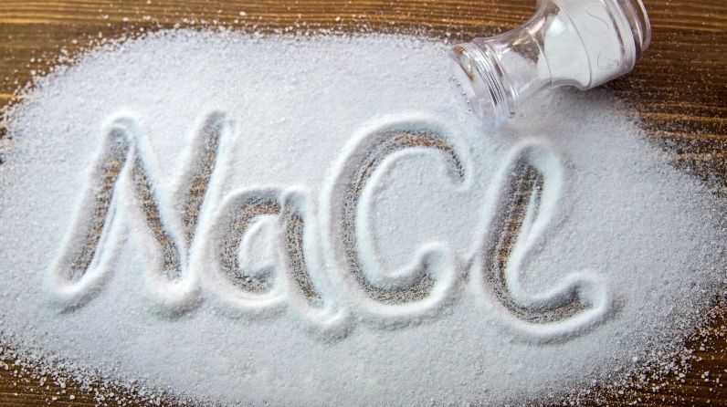 Tránh thực phẩm chứa lượng muối natri cao
