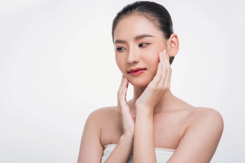 Trứng gà với mật ong giúp làn da hồng hào rạng rỡ
