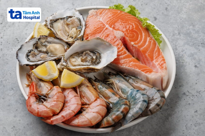 Vitamin D giúp hấp thu Canxi tốt hơn cho người bị gãy tay